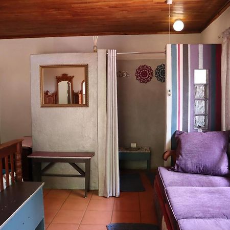 Rocks & Roses Farm Stay Lochiel Экстерьер фото